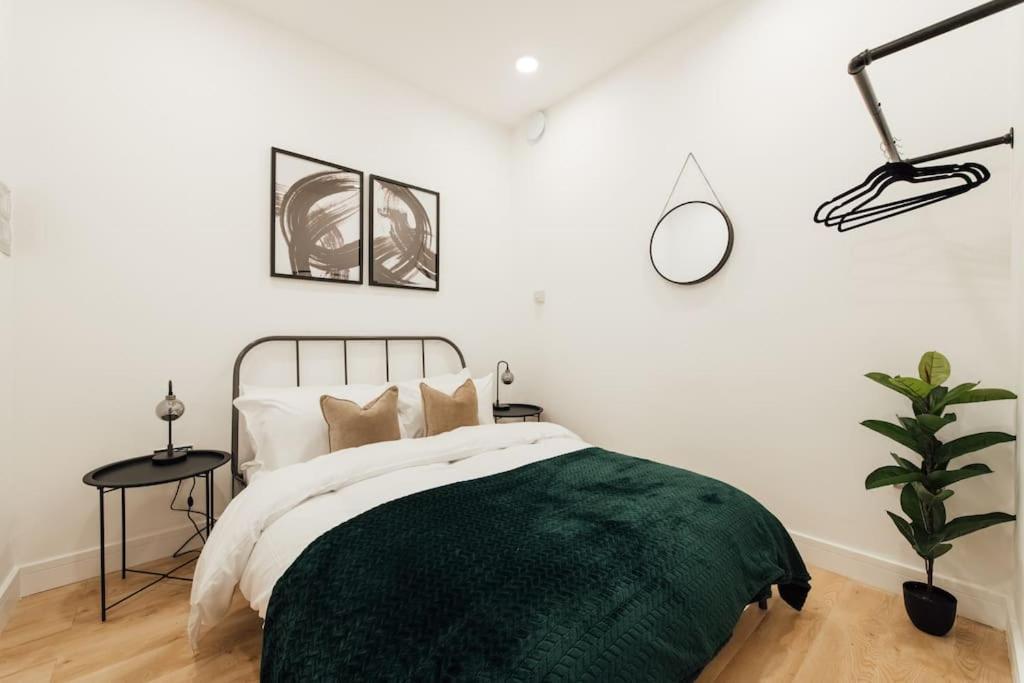 Stylish 2 Bedroom Flat In Ilford, London エクステリア 写真